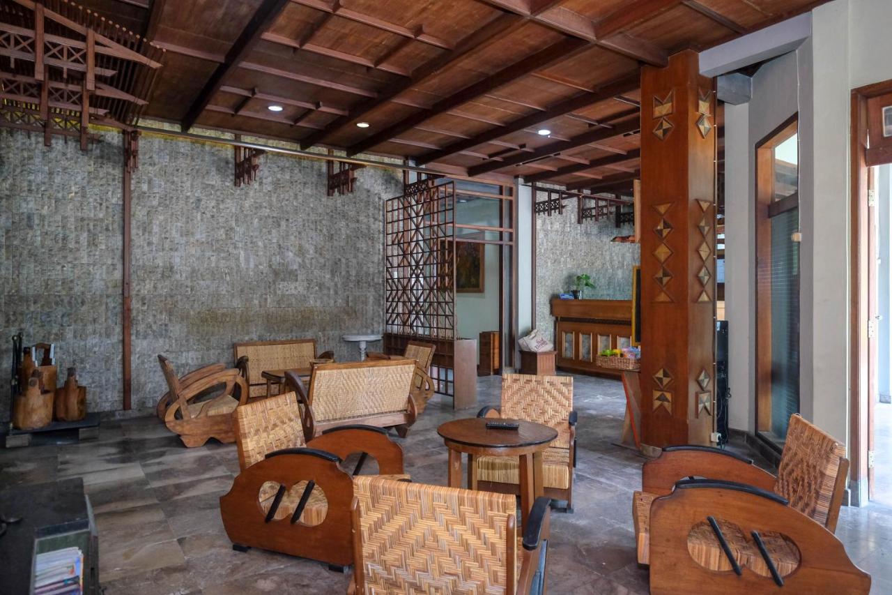 Urbanview Hotel Syariah Wisnugraha By Reddoorz يوغياكارتا المظهر الخارجي الصورة