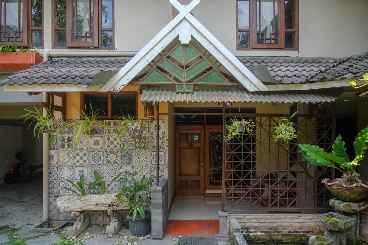 Urbanview Hotel Syariah Wisnugraha By Reddoorz يوغياكارتا المظهر الخارجي الصورة