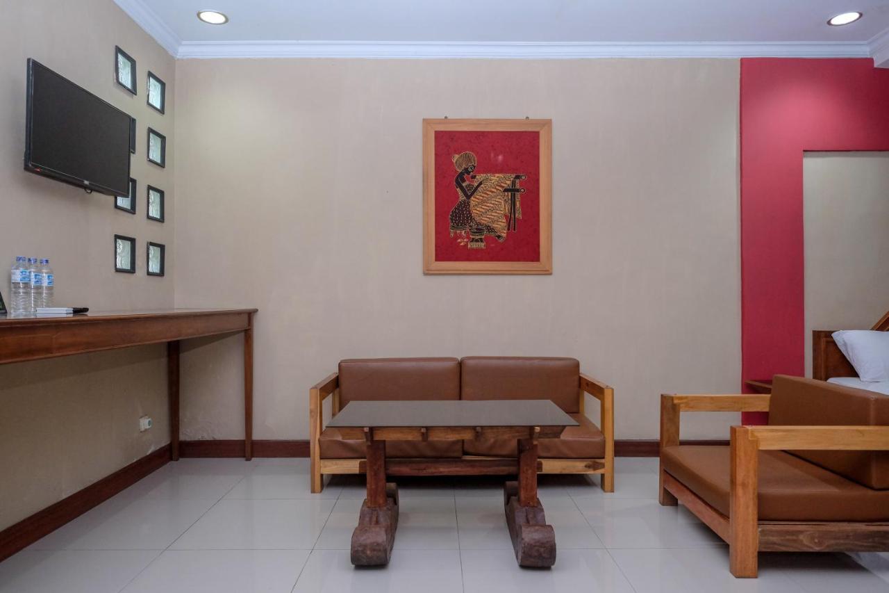 Urbanview Hotel Syariah Wisnugraha By Reddoorz يوغياكارتا المظهر الخارجي الصورة