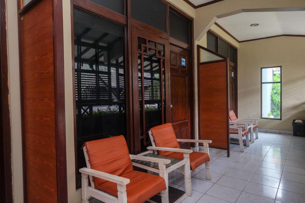 Urbanview Hotel Syariah Wisnugraha By Reddoorz يوغياكارتا المظهر الخارجي الصورة