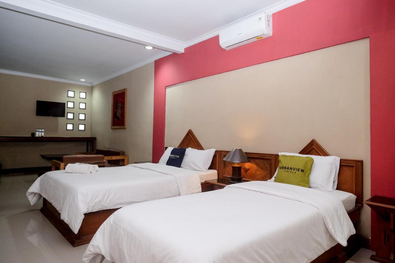 Urbanview Hotel Syariah Wisnugraha By Reddoorz يوغياكارتا المظهر الخارجي الصورة
