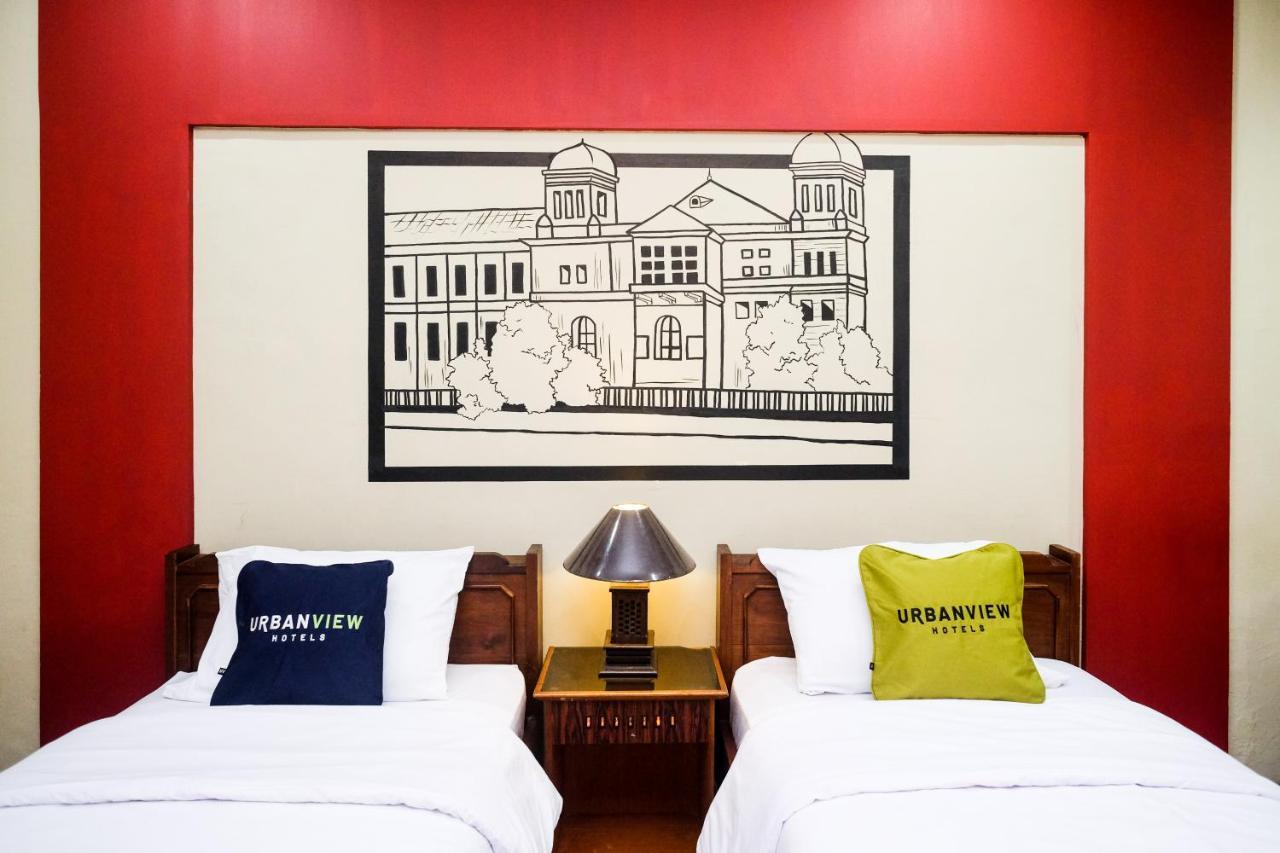 Urbanview Hotel Syariah Wisnugraha By Reddoorz يوغياكارتا المظهر الخارجي الصورة