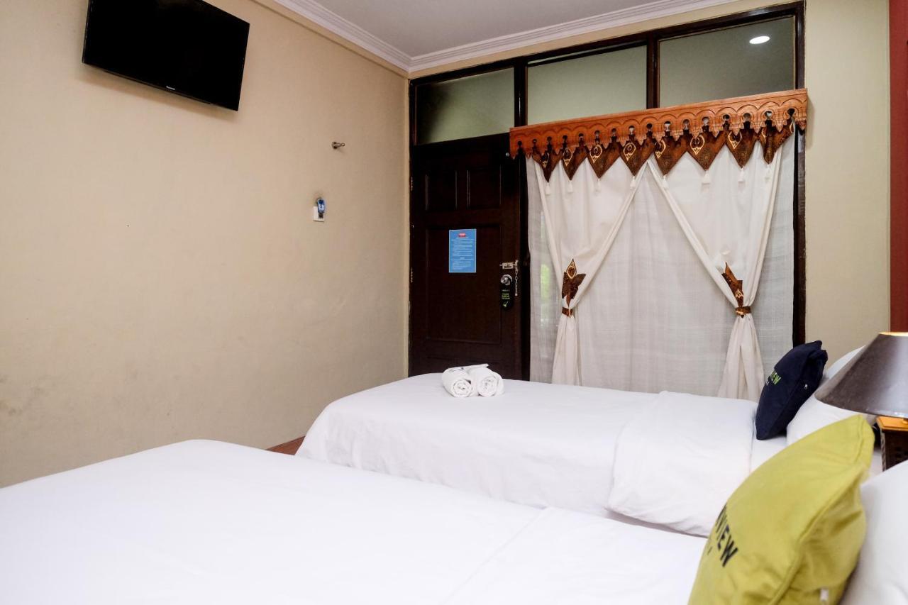 Urbanview Hotel Syariah Wisnugraha By Reddoorz يوغياكارتا المظهر الخارجي الصورة