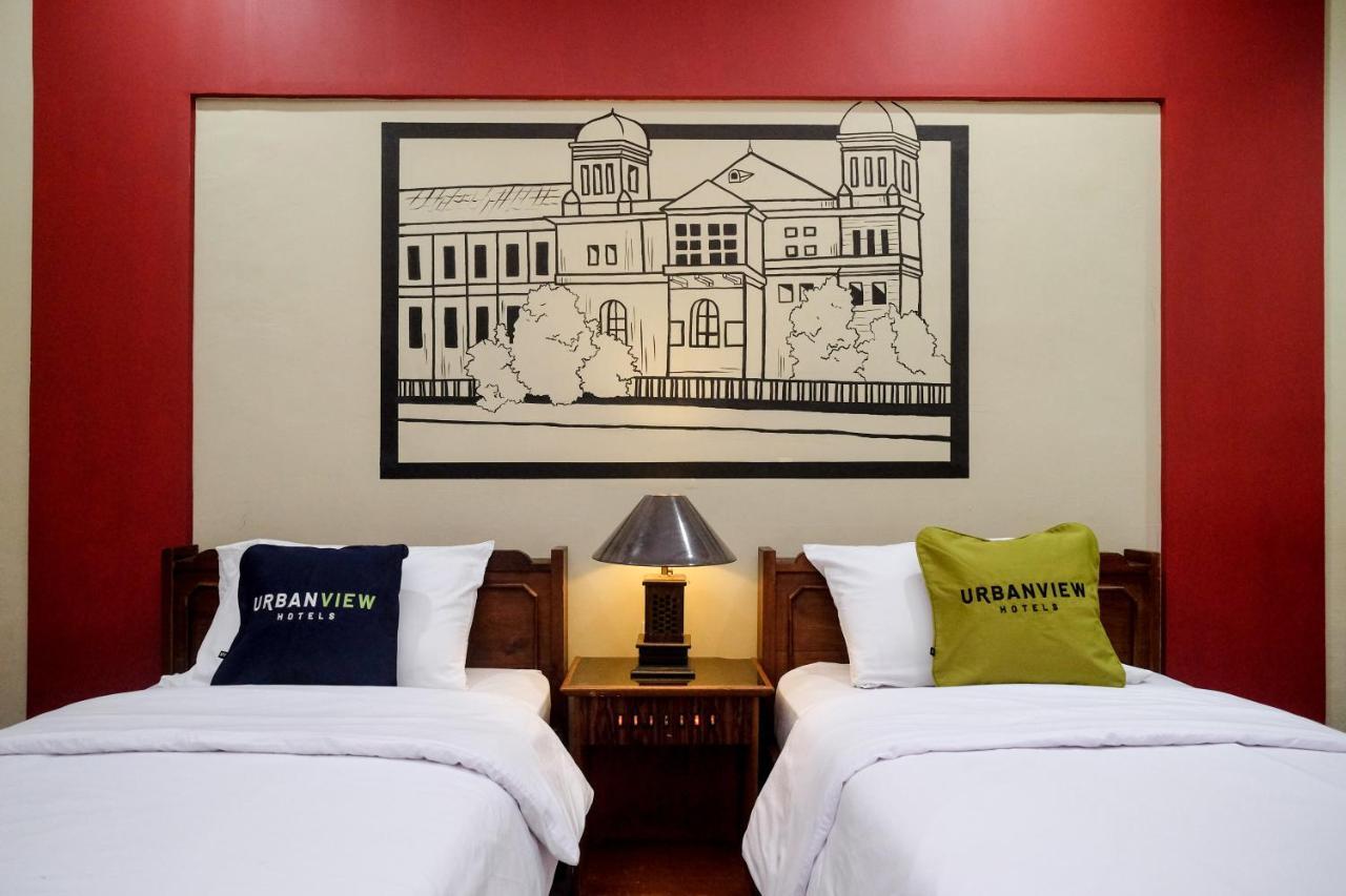 Urbanview Hotel Syariah Wisnugraha By Reddoorz يوغياكارتا المظهر الخارجي الصورة