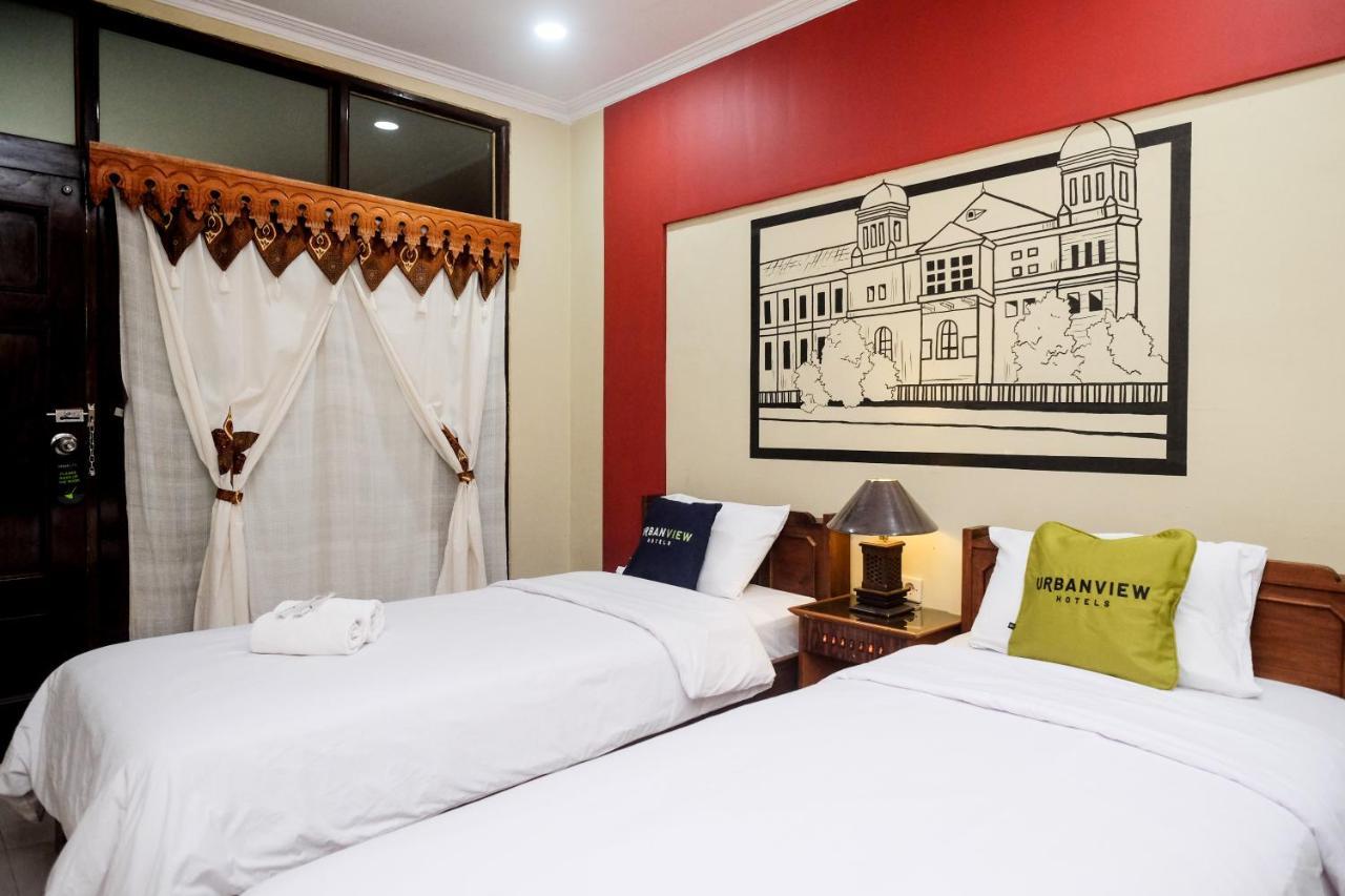 Urbanview Hotel Syariah Wisnugraha By Reddoorz يوغياكارتا المظهر الخارجي الصورة
