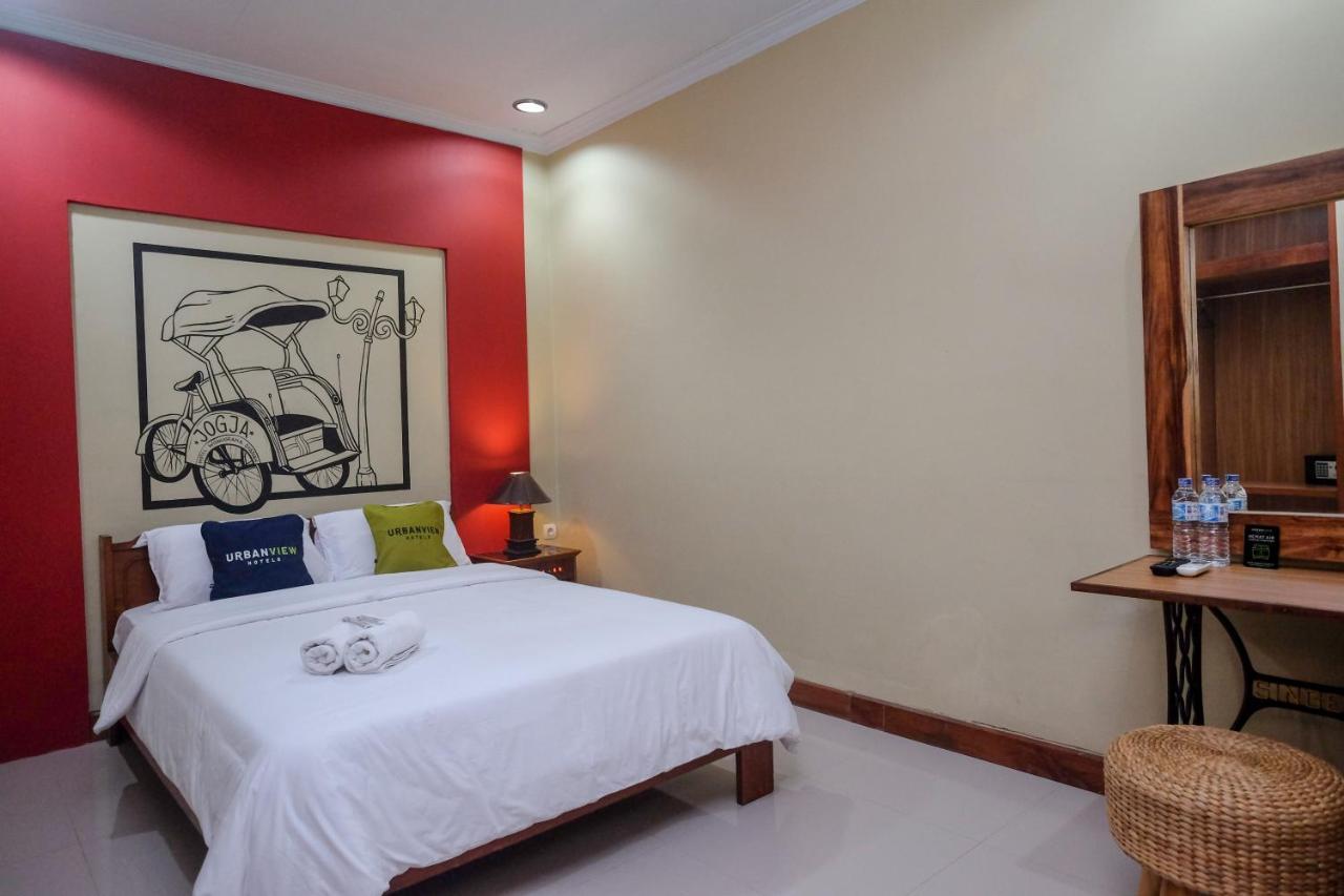 Urbanview Hotel Syariah Wisnugraha By Reddoorz يوغياكارتا المظهر الخارجي الصورة